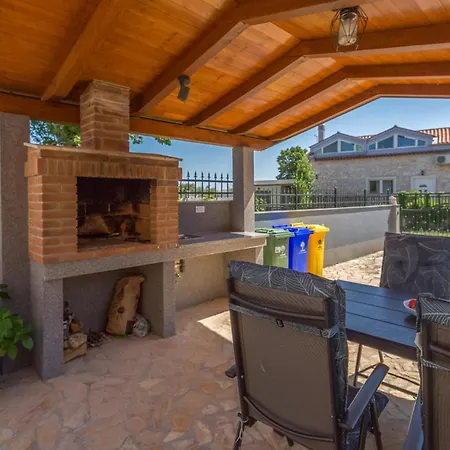Vakantiehuis 2 Bedroom Beautiful In