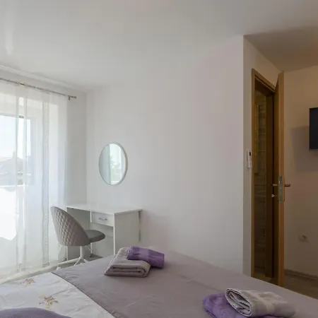 2 Bedroom Beautiful In